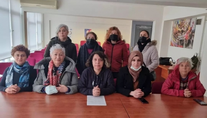 Bursa Kadın Platformu kadınların gözaltına alınmasını protesto etti