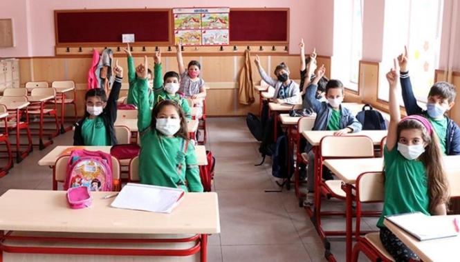 Yüz yüze eğitimin ilk haftası: MEB’i ilkokul çocukları daha iyi yönetir!