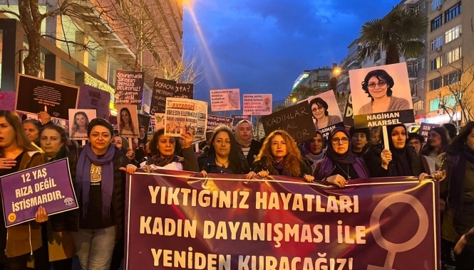 Bursa’da kadınlar 8 Mart’ta yürüdü: Hesap vereceksiniz