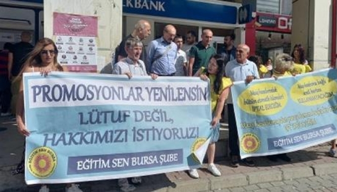 Eğitim Sen Bursa Şubesi’nden promosyon sözleşmesi çağrısı: “Bankaların kârı yüzde 300’ü aşarken, milyonlarca çalışan için ekonomik kayıplar söz konusu”